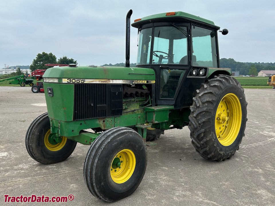 Tractor John Deere 3055