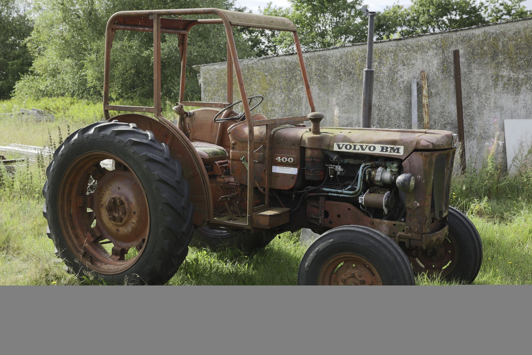Tractor Volvo T - 400 BUSTER