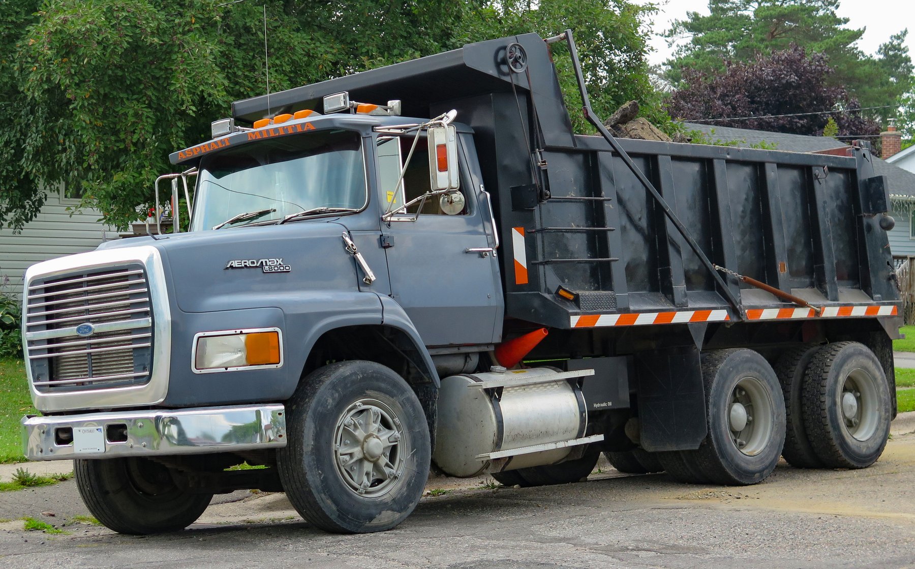 Truck Ford L8000