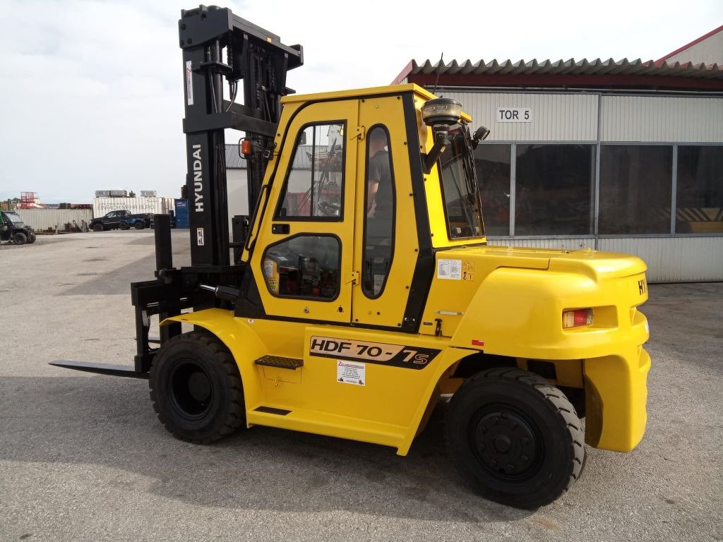 Dieselstapler Hyundai HDF70-7