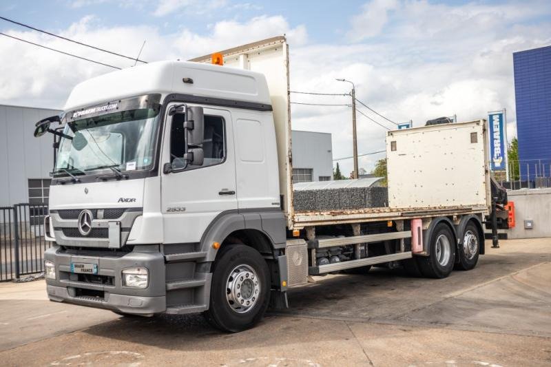 Truck Mercedes Benz Axor 2533 L