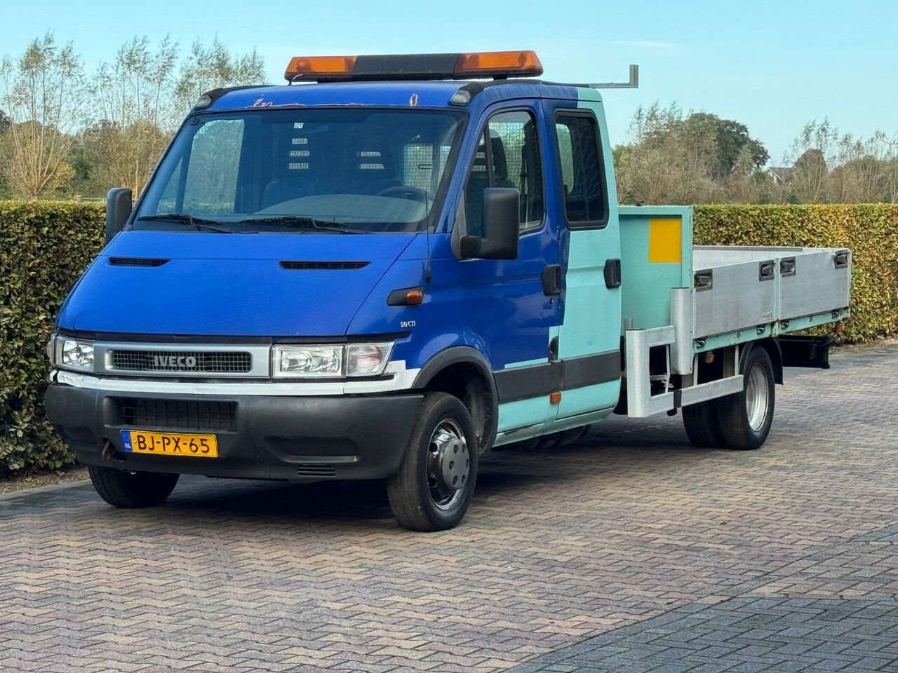 Truck Iveco 50C11/435