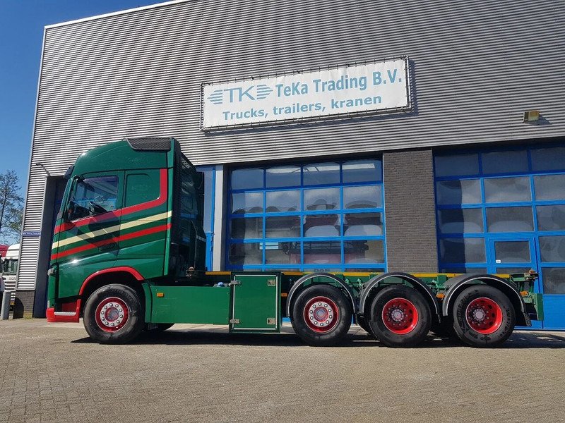Truck Volvo FH 500 8X2