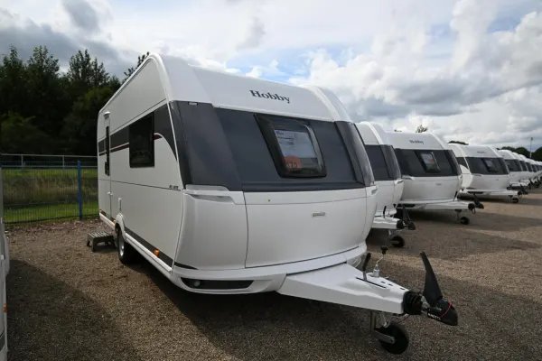 Anhänger Fendt-Caravan 445 TBF