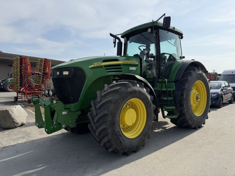 Tractor John Deere 7820 155 PTO hp