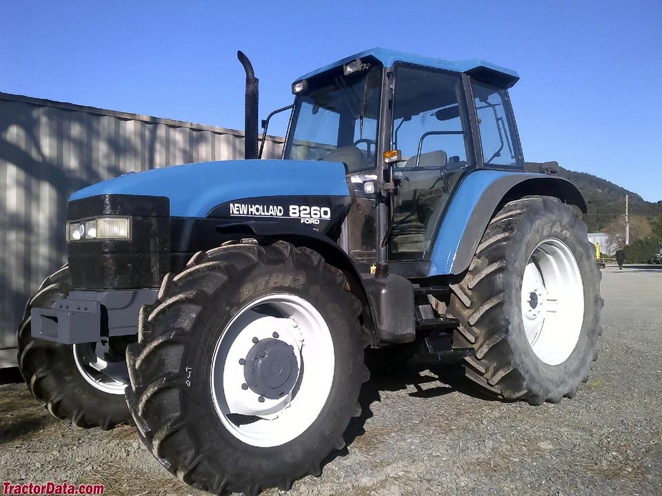 Tractor New Holland Geotech 8260