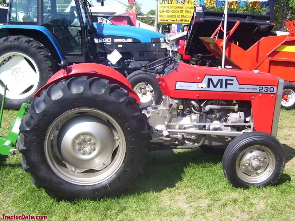 Tractor Massey Ferguson MF 230
