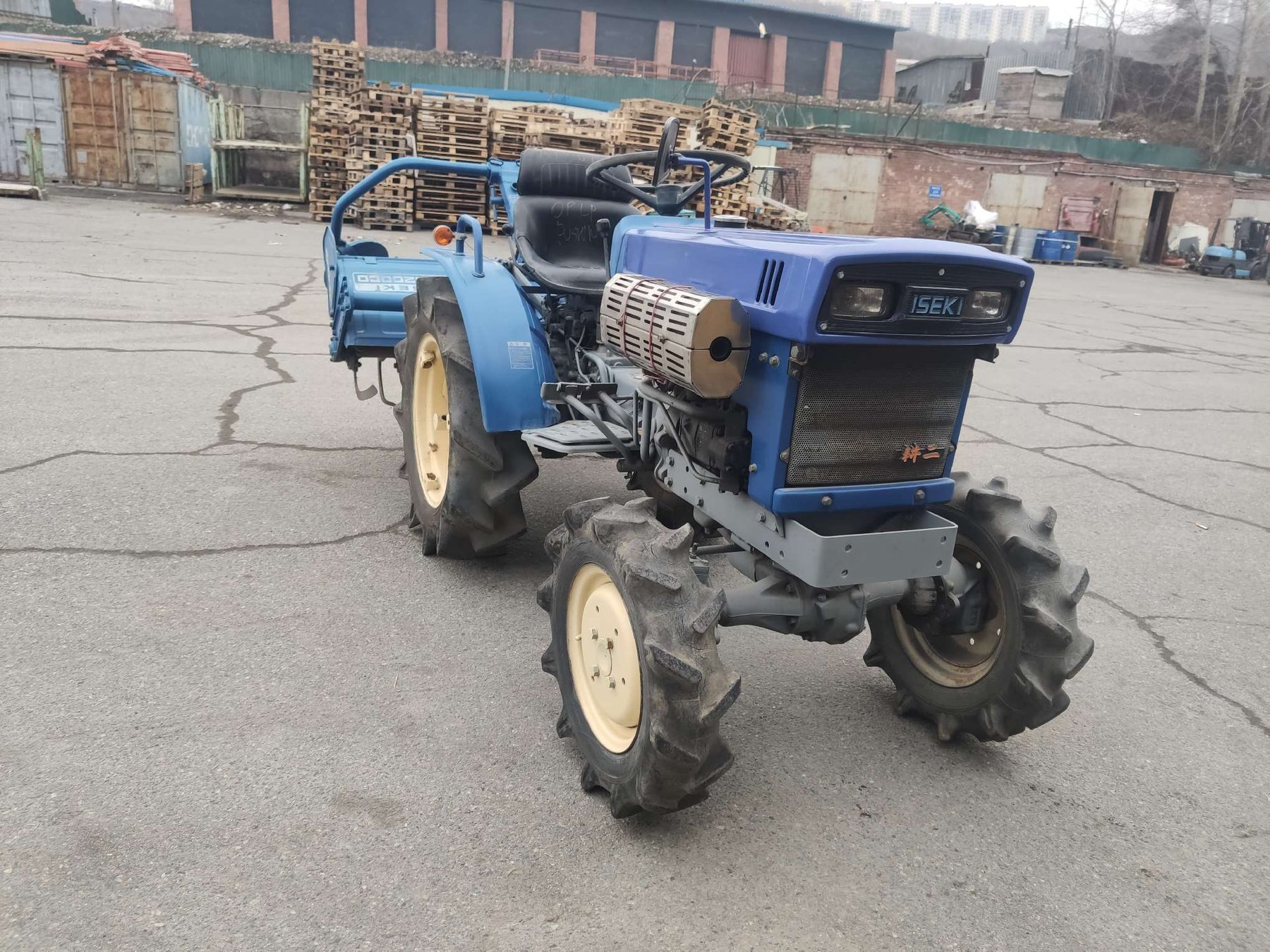 Tractor Iseki TU 1501