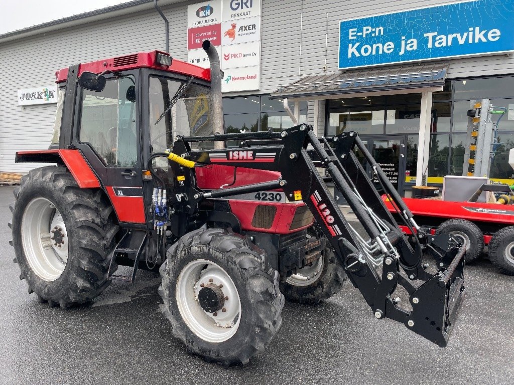 Tractor TYM Tong Yang Case IH 4230