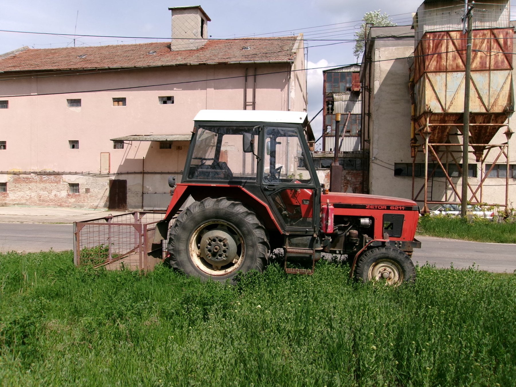 Tractor Zetor 6211