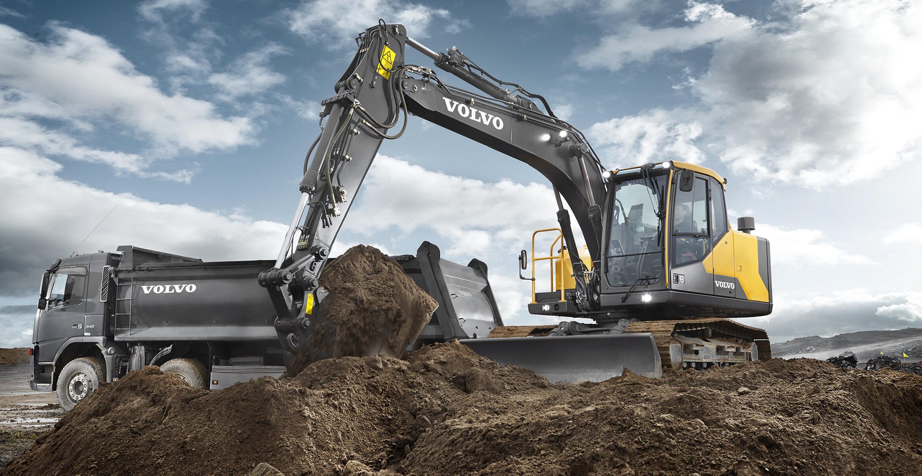 Excavator Volvo CE Crawler Excavator EC140E