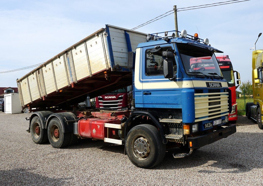 Lastwagen Scania 143 E L -6X4