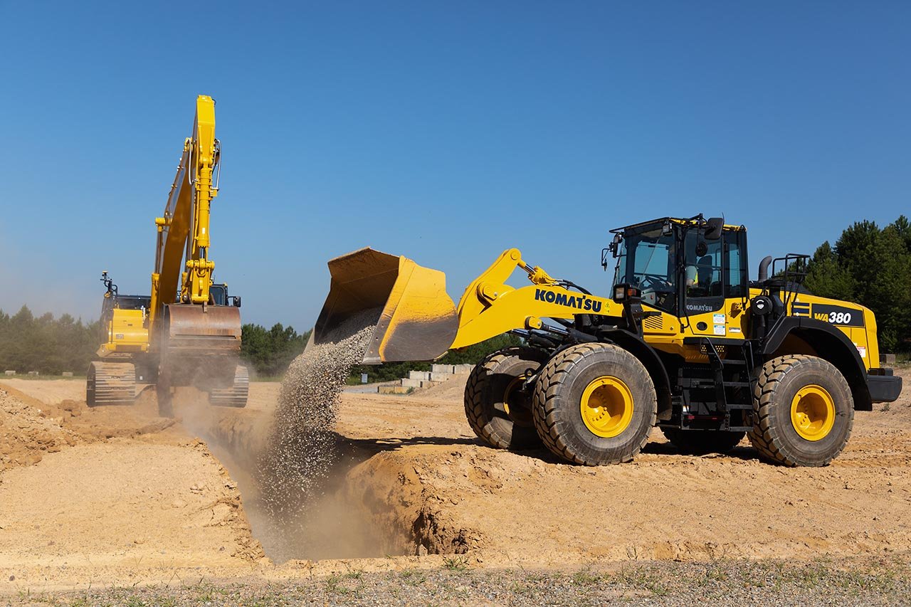 Maszyna Komatsu WF450T-3