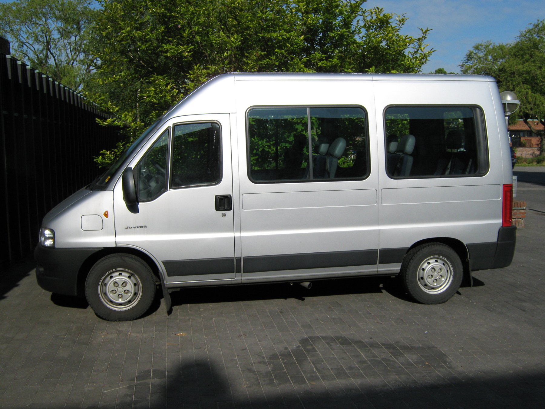 Van Citroën 244 L