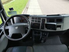 Volvo FL6124X2R-11S