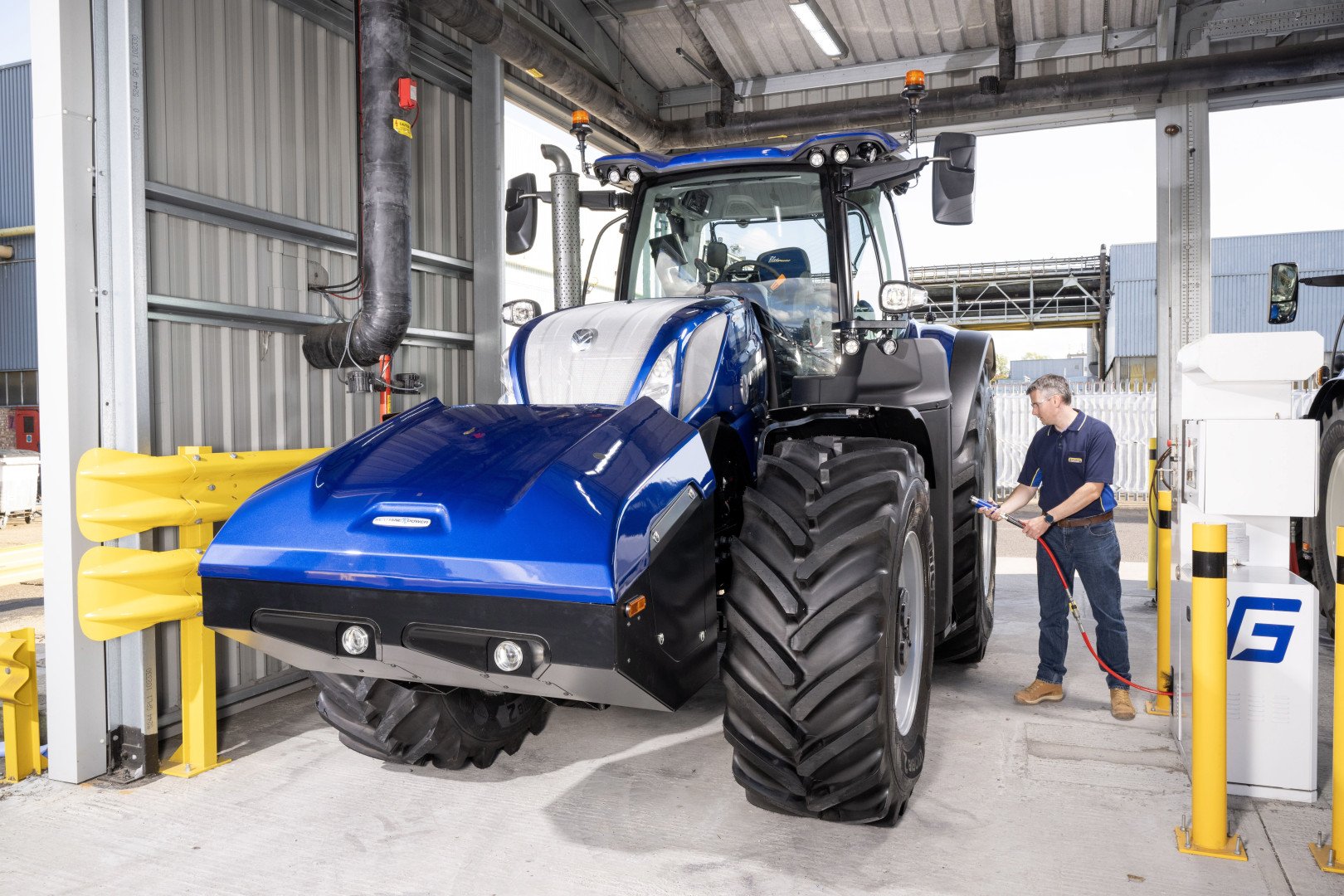 Tractor Case New Holland TJ-325