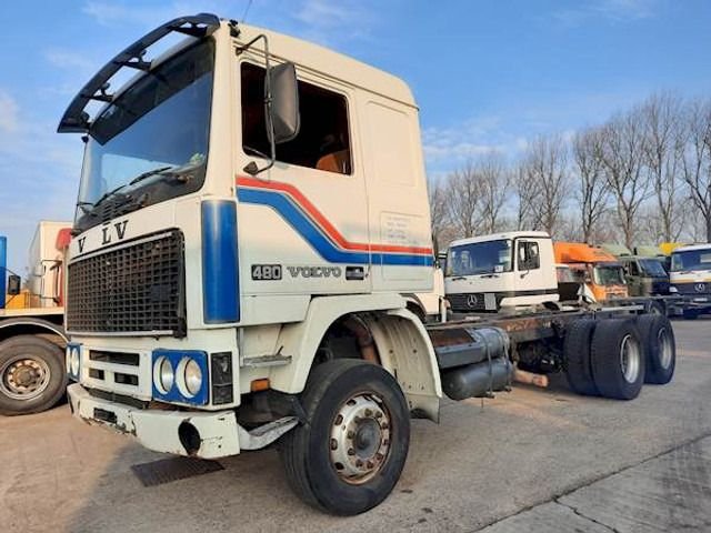 Truck Volvo F12 6X4