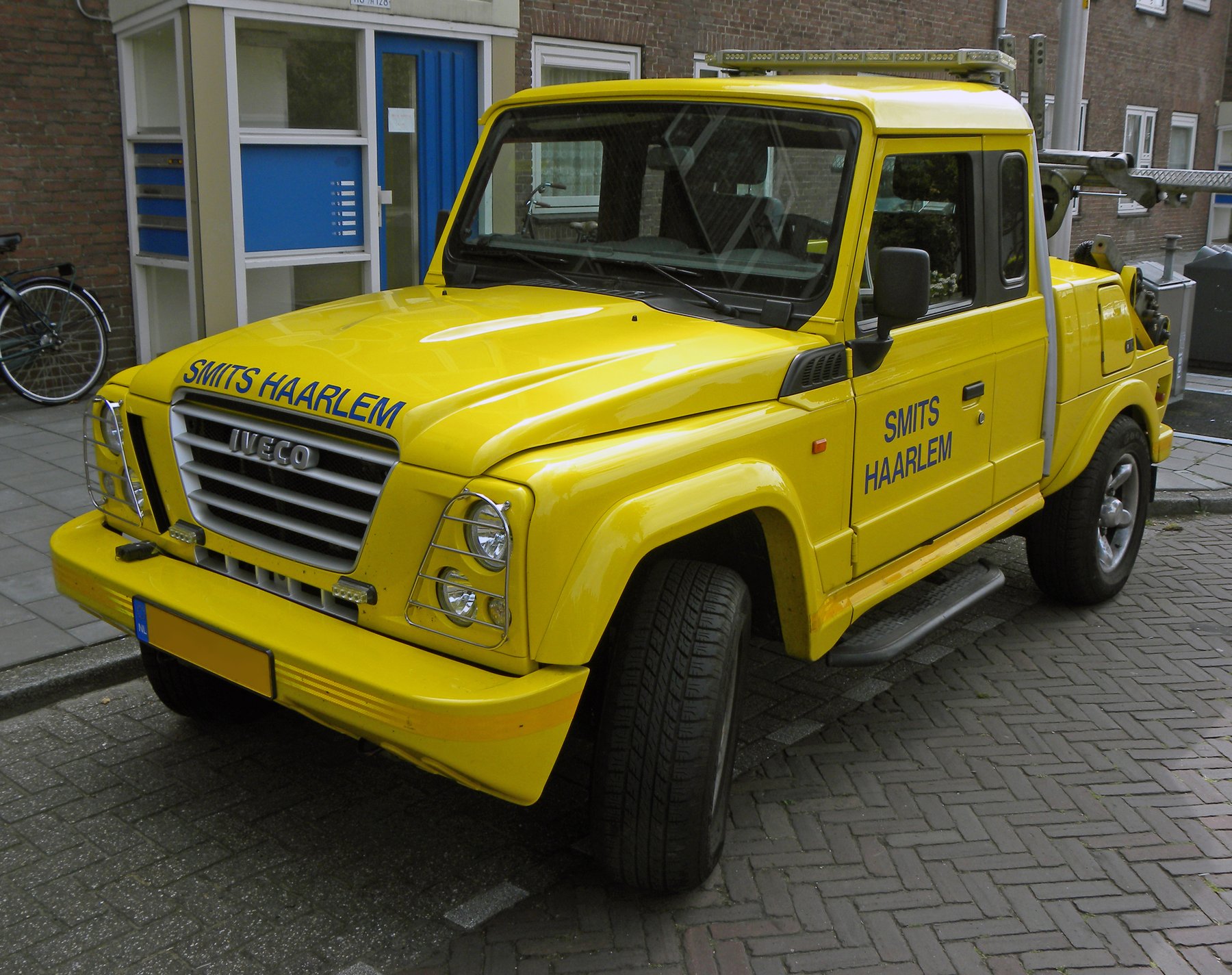 Van Iveco MASSIF