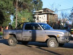 Dodge LARAMIE SLT