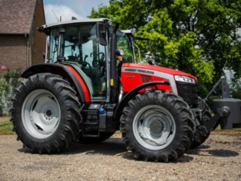 Tractor Massey Ferguson MF 5M.115