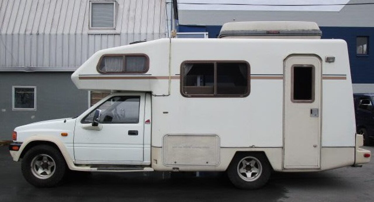 Van Isuzu TFS
