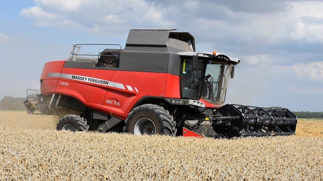Massey Ferguson Beta 7370