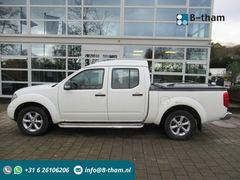 Nissan NAVARA DOUBLE CAB PICK-UP-2,5DCI -CVND40