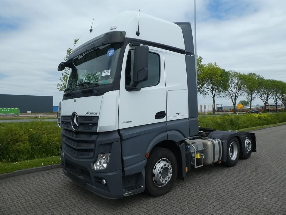 Truck Mercedes Benz ACTROS 2551 LS 6X2/4