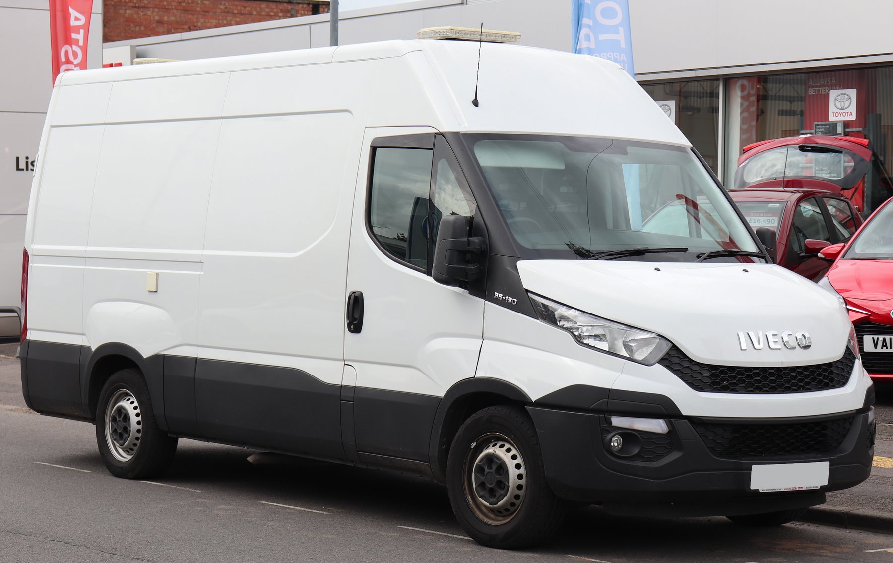 Van Iveco DAILY 35S 16H A8