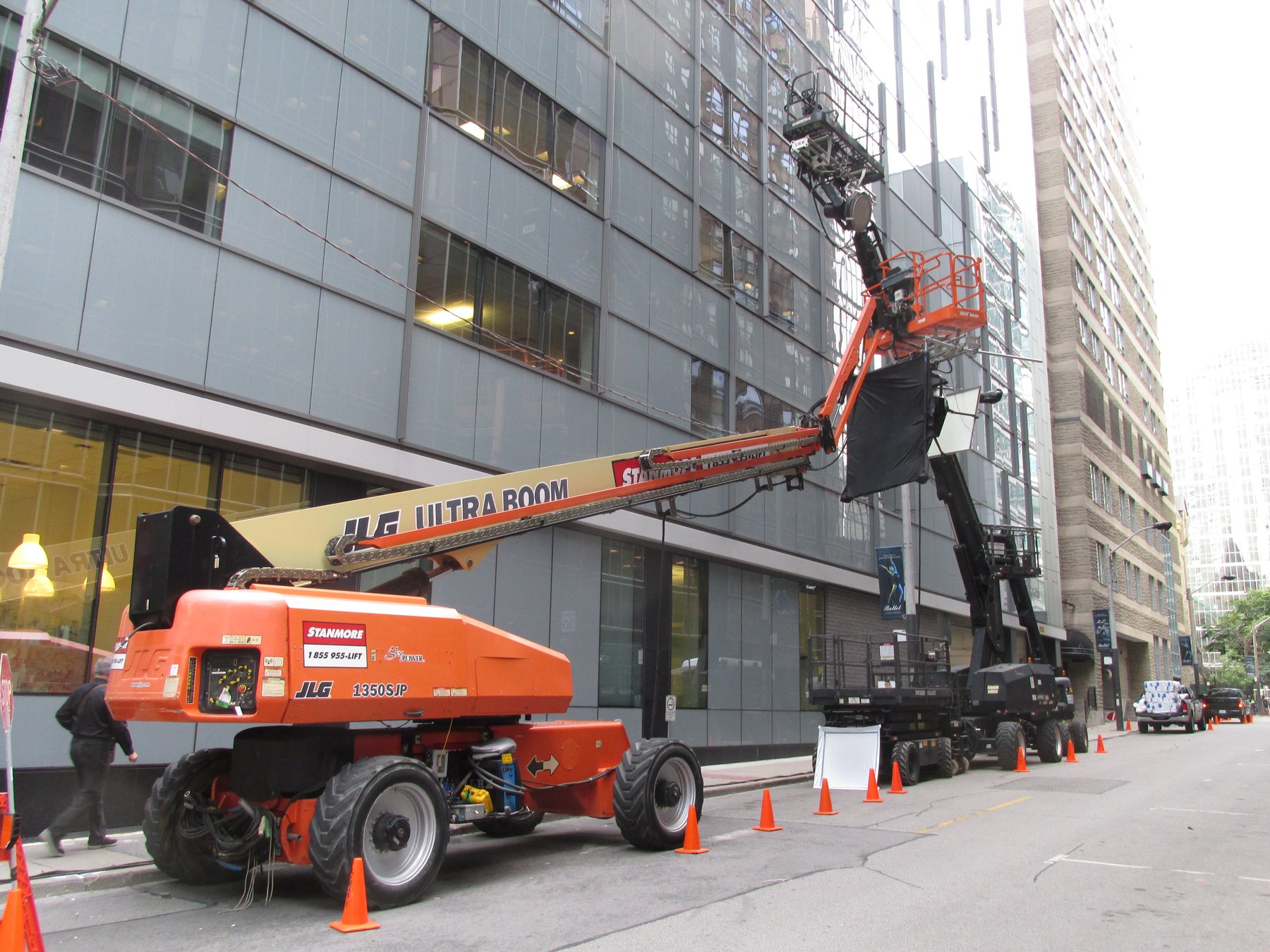 Aerial work platforms JLG 1350SJP