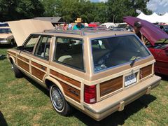Chrysler 5D CHEROKEE WAGON 2.5-FN8M-4X4/258