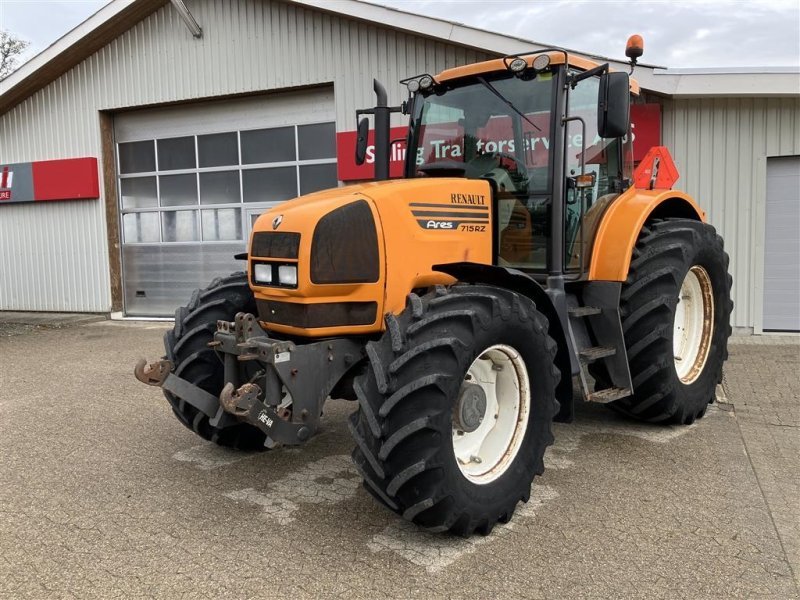Tractor Renault Ares 715 RZ