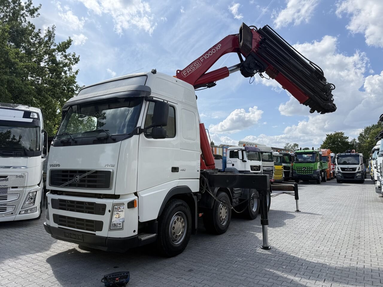 Truck Volvo 12-FH84RB