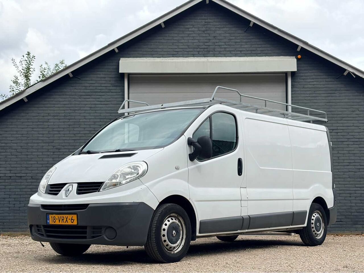 Van Renault TRAFIC T29 L1/H2 2.0 DCI Q 84KW E4
