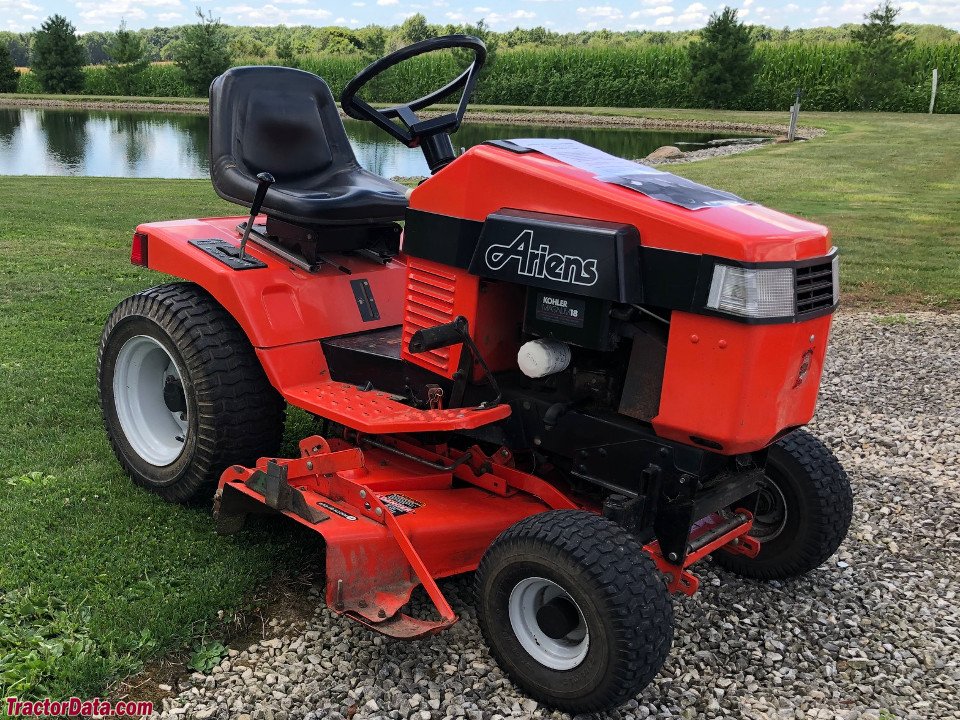 Ride-on mowers Ariens HT18