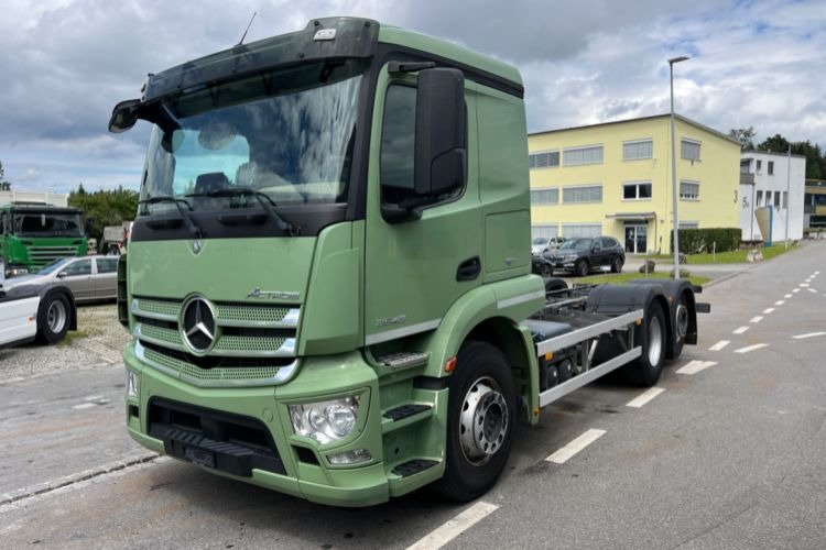 Truck Mercedes Benz ACTROS 2543 L6X2