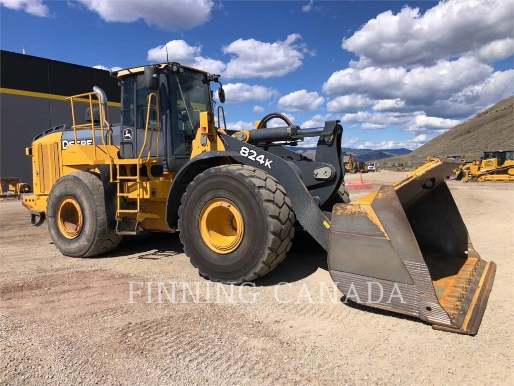 John Deere 824K High-Lift