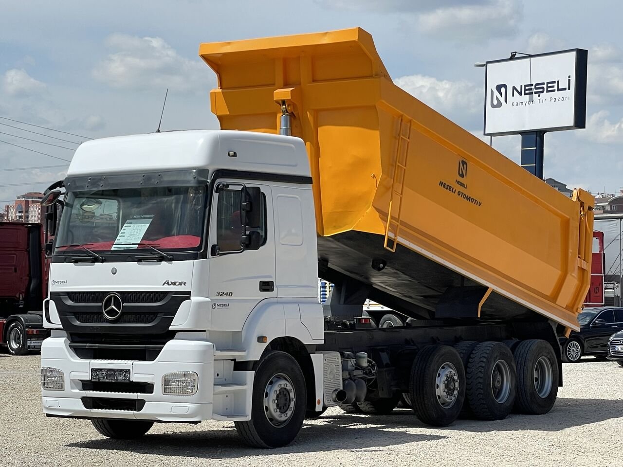 Truck Mercedes Benz 3240 B AXOR-C
