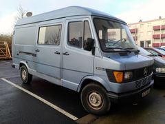 Mercedes Benz 208 D-KB