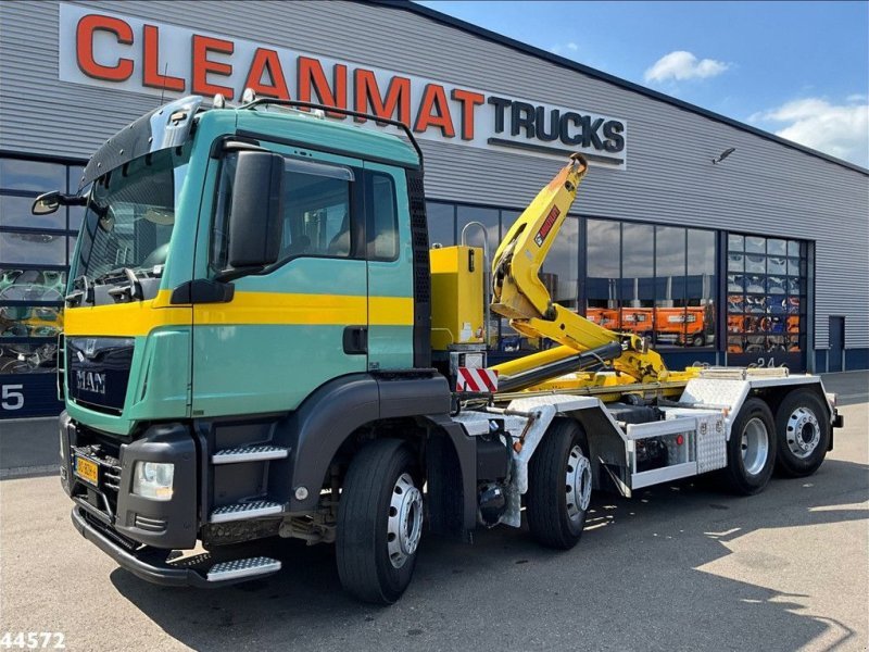 Truck MAN TGS 35.440 8X2-6 BL