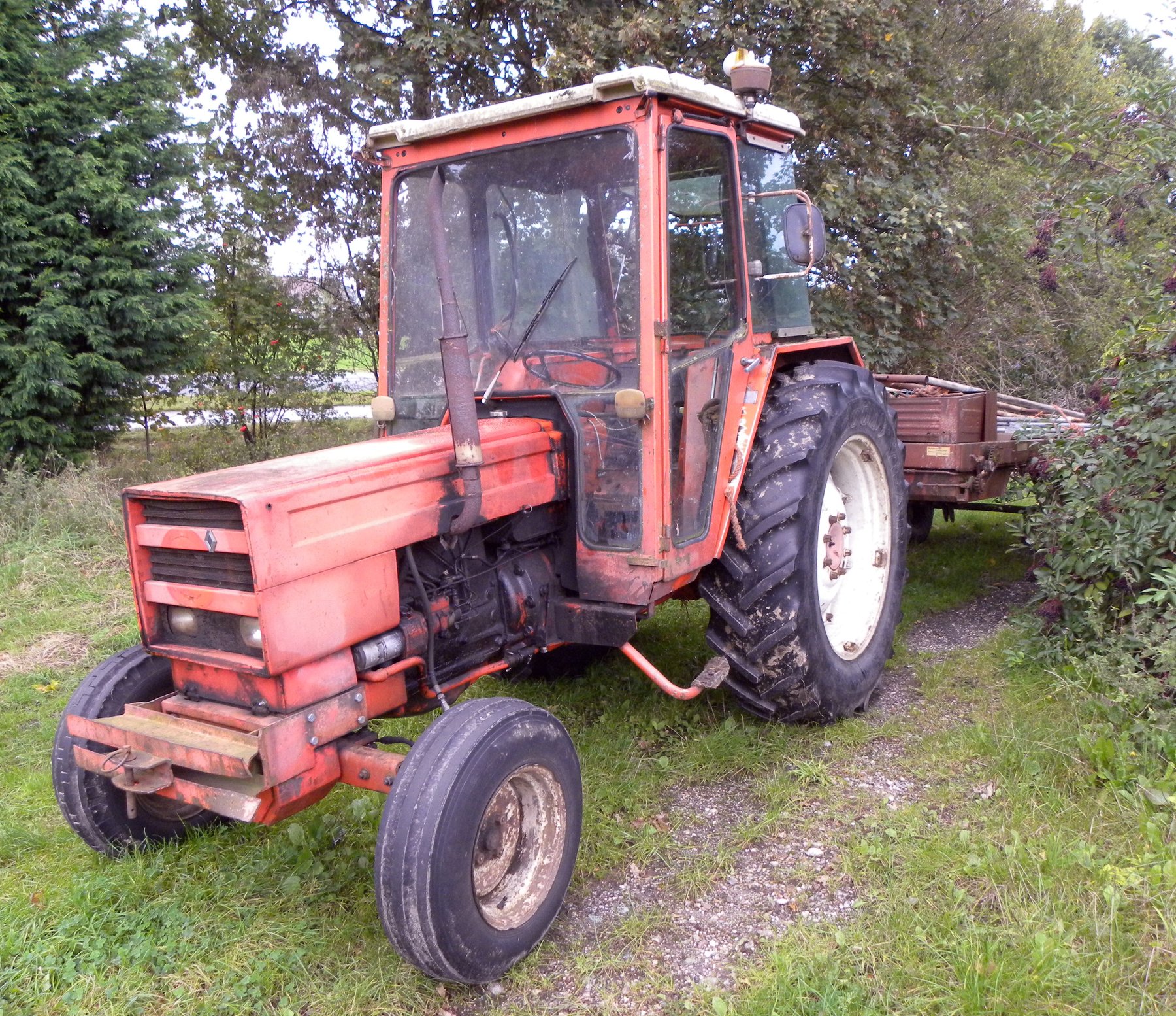 Tractor Renault 421 M