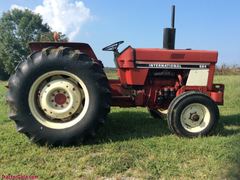 International Harvester International 584 4WD