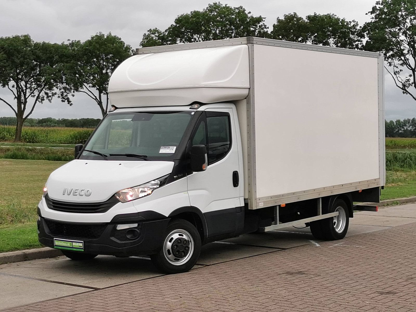 Samochód dostawczy Iveco 40.12/35