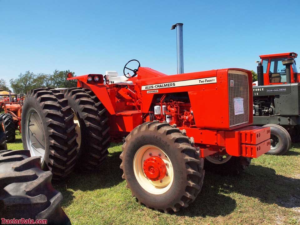 Tractor Allis Chalmers 220