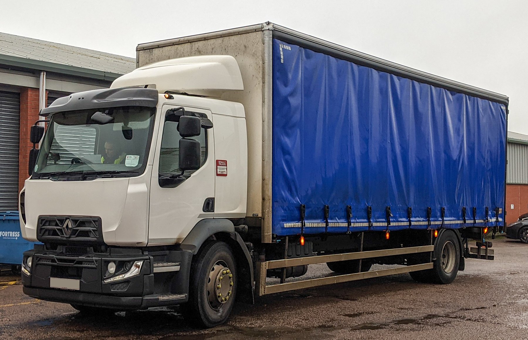 Truck Renault 410.25 6X2 EL H=850