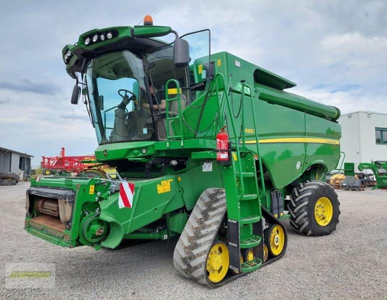 John Deere S 685 i