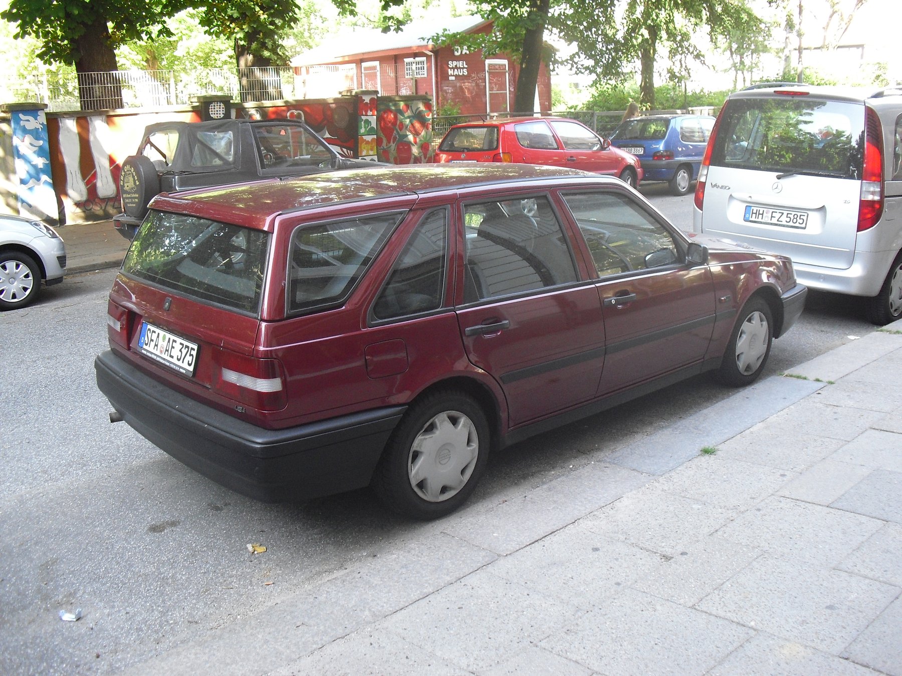 Truck Volvo 440 4X2R