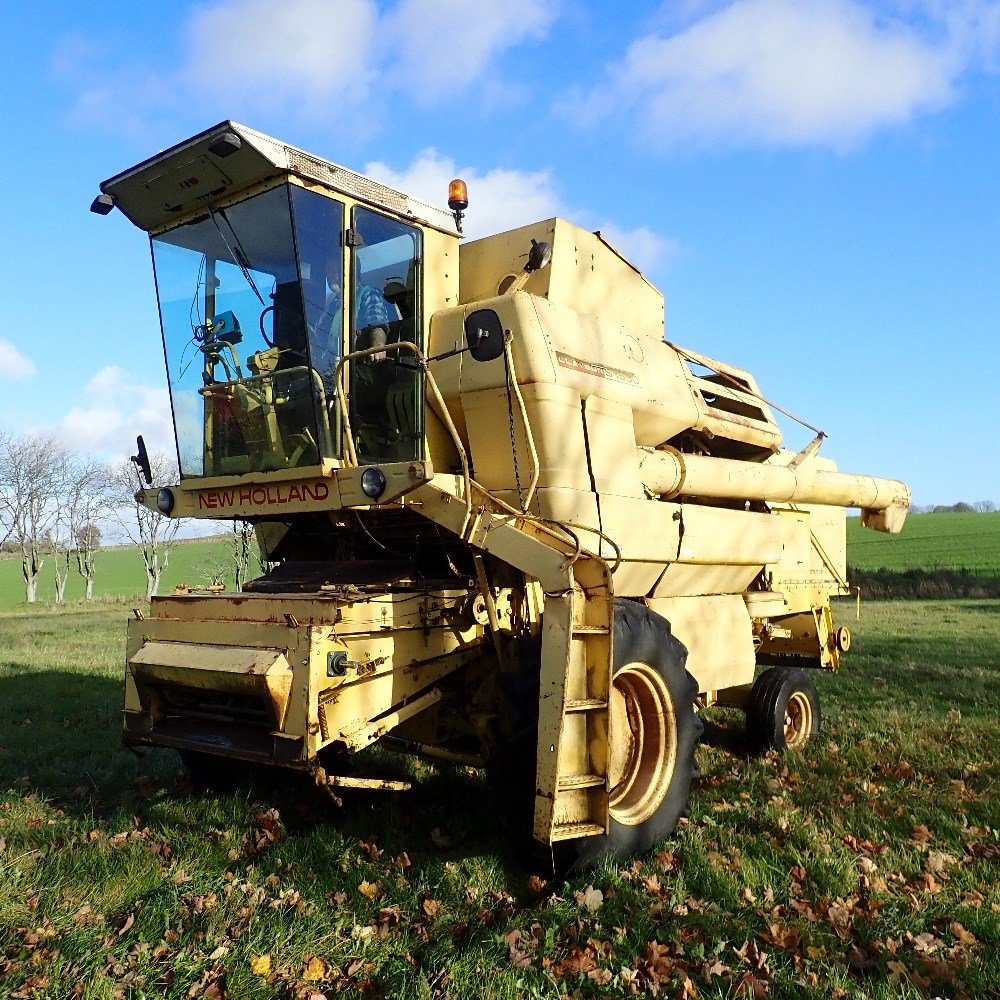 Harvester New Holland CLAYSON S-1550