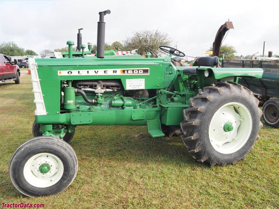 Tractor Oliver 1600 High Crop