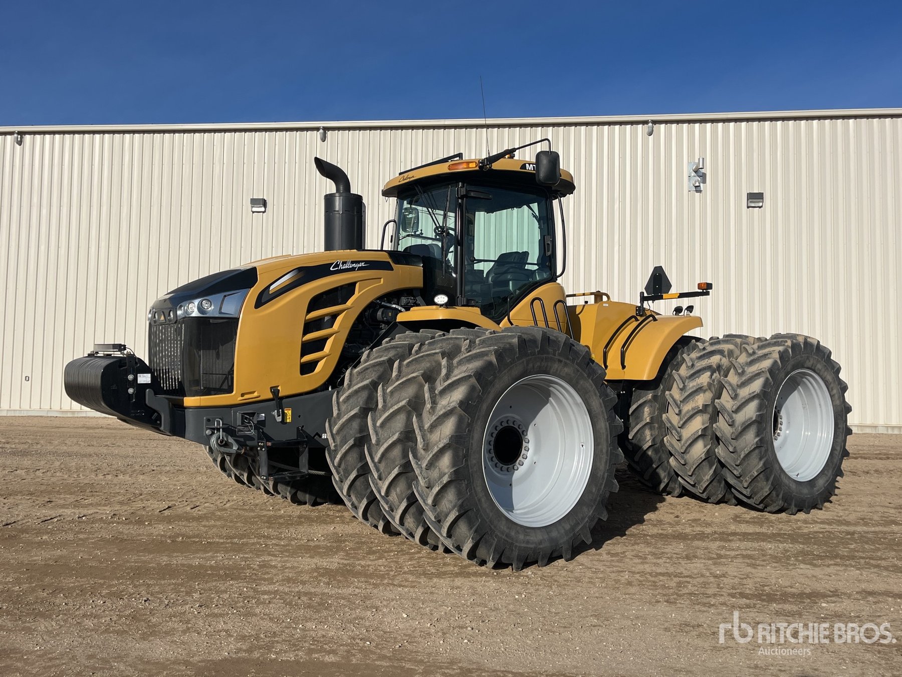 Traktor Challenger MT835C